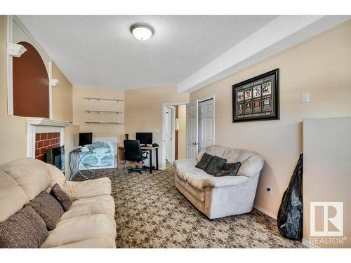 16105 73A Street, Edmonton, AB - Indoor Photo Showing Living Room