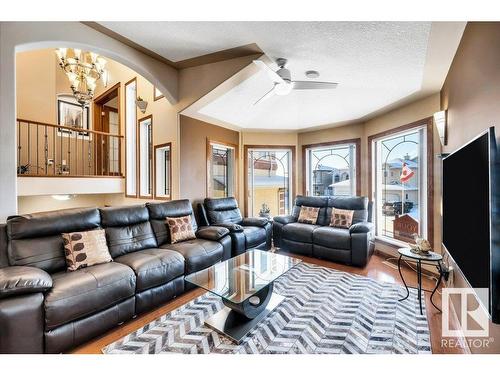 16105 73A Street, Edmonton, AB - Indoor Photo Showing Living Room