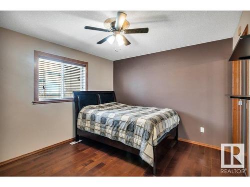 16105 73A Street, Edmonton, AB - Indoor Photo Showing Bedroom