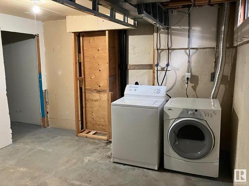 11472 139 Avenue, Edmonton, AB - Indoor Photo Showing Laundry Room