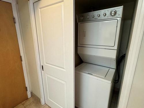 Edmonton, AB - Indoor Photo Showing Laundry Room