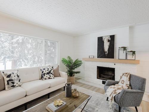 10403 65 Avenue, Edmonton, AB - Indoor Photo Showing Living Room With Fireplace