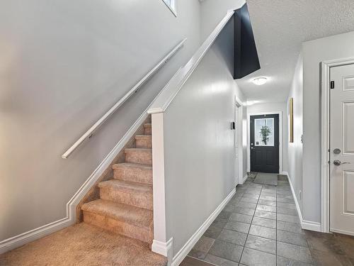 16827 51 Street Nw, Edmonton, AB - Indoor Photo Showing Other Room