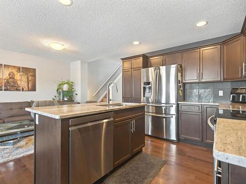 16827 51 Street Nw, Edmonton, AB - Indoor Photo Showing Kitchen