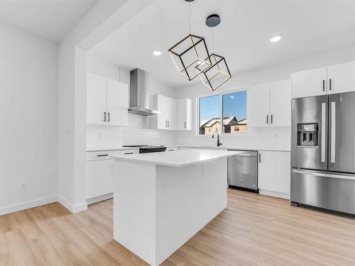 1220 14 Avenue Nw, Edmonton, AB - Indoor Photo Showing Kitchen With Stainless Steel Kitchen With Upgraded Kitchen