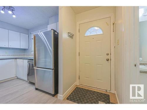 41 16541 100 Street, Edmonton, AB - Indoor Photo Showing Kitchen