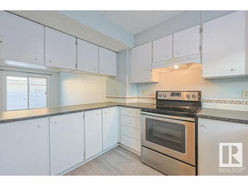 41 16541 100 Street, Edmonton, AB - Indoor Photo Showing Kitchen