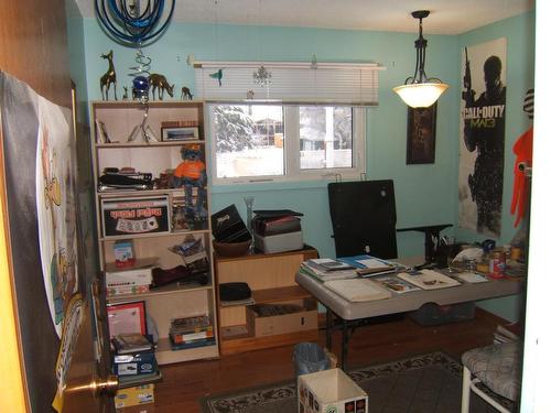 4221 50 Street, Vegreville, AB - Indoor Photo Showing Office