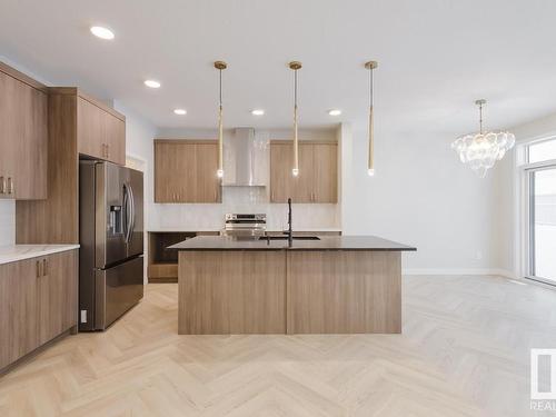 95 Chambery Crescent, St. Albert, AB - Indoor Photo Showing Kitchen With Stainless Steel Kitchen With Upgraded Kitchen