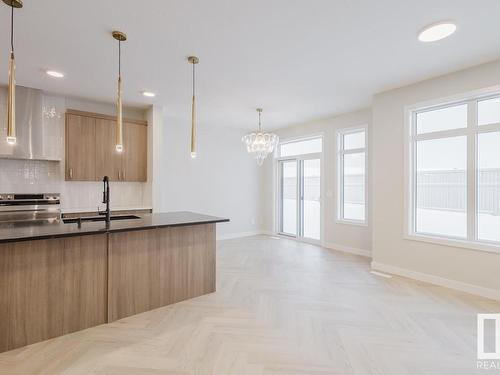 95 Chambery Crescent, St. Albert, AB - Indoor Photo Showing Kitchen