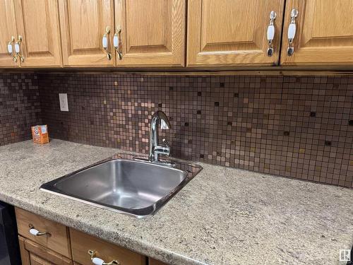 Edmonton, AB - Indoor Photo Showing Kitchen