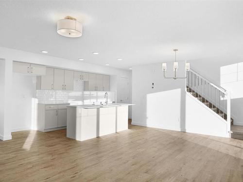 17261 9B Avenue, Edmonton, AB - Indoor Photo Showing Kitchen