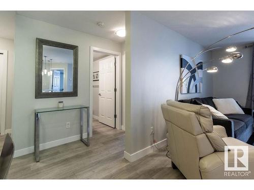 118 920 156 Street, Edmonton, AB - Indoor Photo Showing Other Room