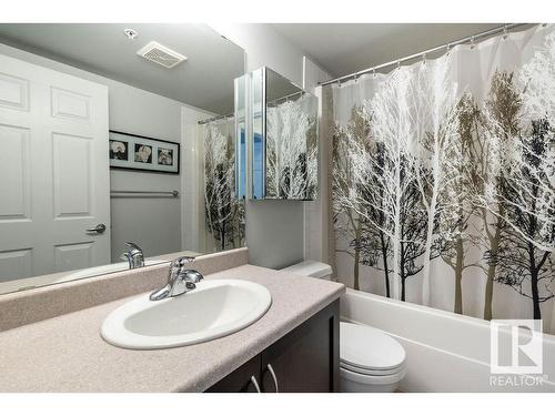 118 920 156 Street, Edmonton, AB - Indoor Photo Showing Bathroom