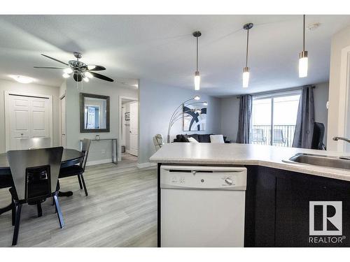 118 920 156 Street, Edmonton, AB - Indoor Photo Showing Kitchen