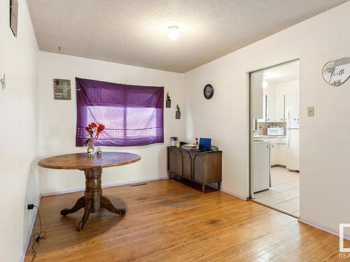 11026 150 Street, Edmonton, AB - Indoor