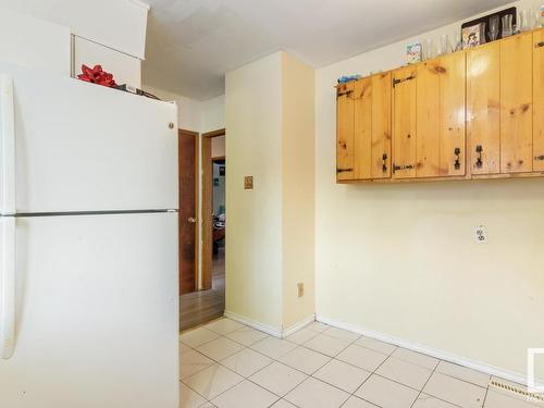 11026 150 Street, Edmonton, AB - Indoor Photo Showing Kitchen