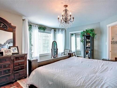 329 Heath Road, Edmonton, AB - Indoor Photo Showing Bedroom