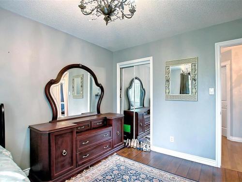 329 Heath Road, Edmonton, AB - Indoor