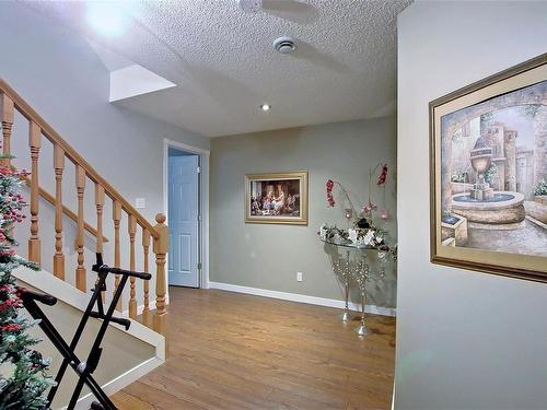 329 Heath Road, Edmonton, AB - Indoor Photo Showing Other Room