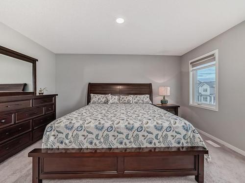 9806 227 Street, Edmonton, AB - Indoor Photo Showing Bedroom