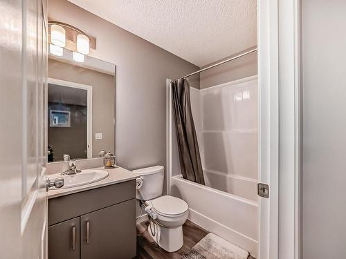 9806 227 Street, Edmonton, AB - Indoor Photo Showing Bathroom