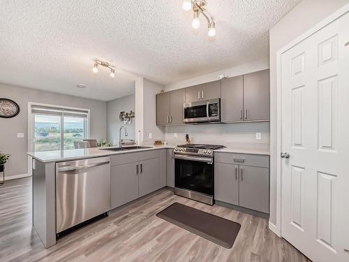 9806 227 Street, Edmonton, AB - Indoor Photo Showing Kitchen