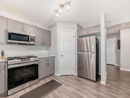 9806 227 Street, Edmonton, AB - Indoor Photo Showing Kitchen