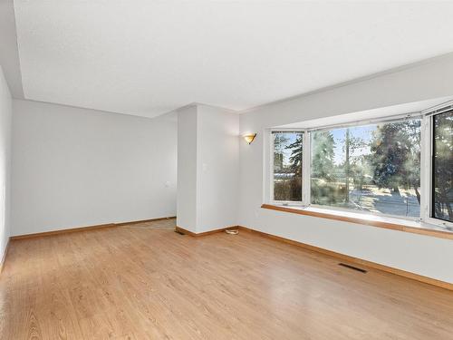 10814 51 Avenue, Edmonton, AB - Indoor Photo Showing Other Room