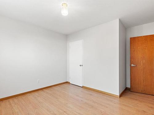 10814 51 Avenue, Edmonton, AB - Indoor Photo Showing Other Room