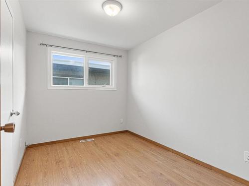 10814 51 Avenue, Edmonton, AB - Indoor Photo Showing Other Room