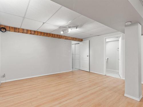 10814 51 Avenue, Edmonton, AB - Indoor Photo Showing Other Room