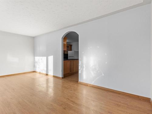 10814 51 Avenue, Edmonton, AB - Indoor Photo Showing Other Room