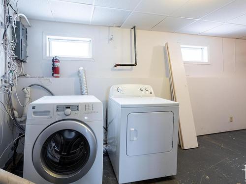 16503 79A Avenue, Edmonton, AB - Indoor Photo Showing Laundry Room