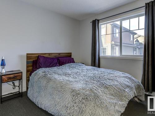 35 3305 Orchards Link Link, Edmonton, AB - Indoor Photo Showing Bedroom