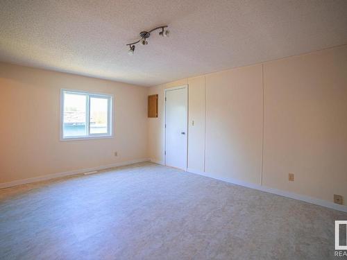 58528 Rge Rd,171, Rural Smoky Lake County, AB - Indoor Photo Showing Other Room