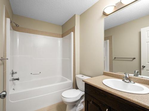 6006 Sunbrook Landing, Sherwood Park, AB - Indoor Photo Showing Bathroom