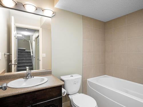 6006 Sunbrook Landing, Sherwood Park, AB - Indoor Photo Showing Bathroom