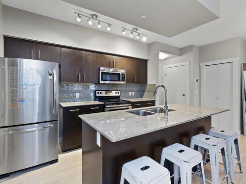 905 10226 104 Street, Edmonton, AB - Indoor Photo Showing Kitchen With Stainless Steel Kitchen With Double Sink With Upgraded Kitchen