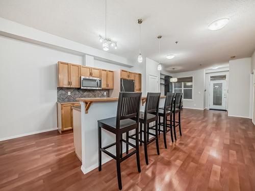 327 4831 104A Street, Edmonton, AB - Indoor Photo Showing Kitchen