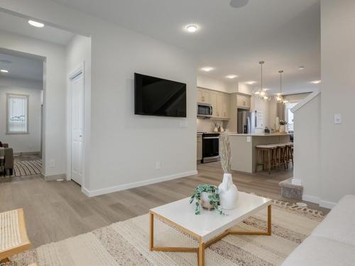 728 Southfork Drive, Leduc, AB - Indoor Photo Showing Living Room