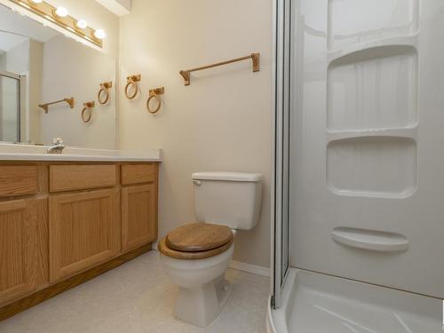 78 Highwood Bay, Devon, AB - Indoor Photo Showing Bathroom