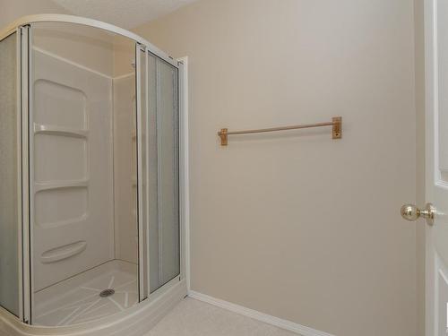 78 Highwood Bay, Devon, AB - Indoor Photo Showing Bathroom