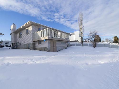 78 Highwood Bay, Devon, AB - Outdoor