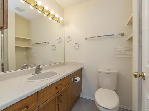 78 Highwood Bay, Devon, AB - Indoor Photo Showing Bathroom