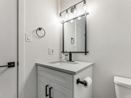 18450 62B Avenue, Edmonton, AB - Indoor Photo Showing Bathroom