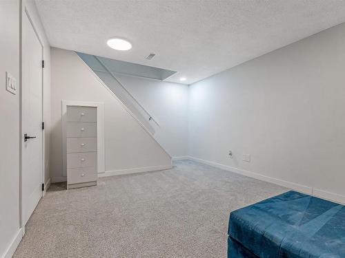 18450 62B Avenue, Edmonton, AB - Indoor Photo Showing Other Room