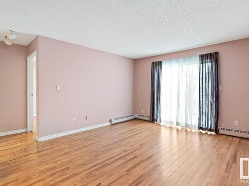 424 2520 50 Street, Edmonton, AB - Indoor Photo Showing Other Room