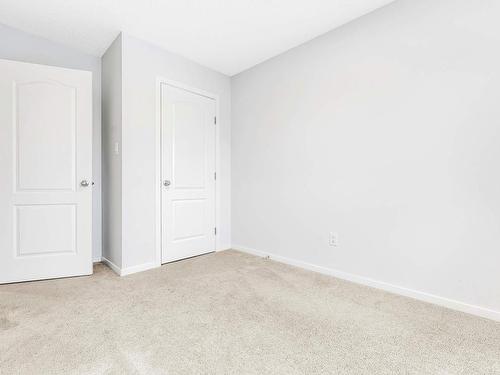 1687 Cavanagh Boulevard, Edmonton, AB - Indoor Photo Showing Other Room