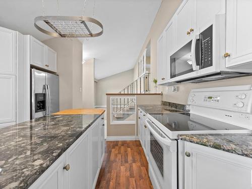 10735 165 Street, Edmonton, AB - Indoor Photo Showing Kitchen